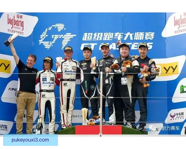 斯达特布尔诺与荷路比纳战平全场激战回顾与精彩瞬间分析